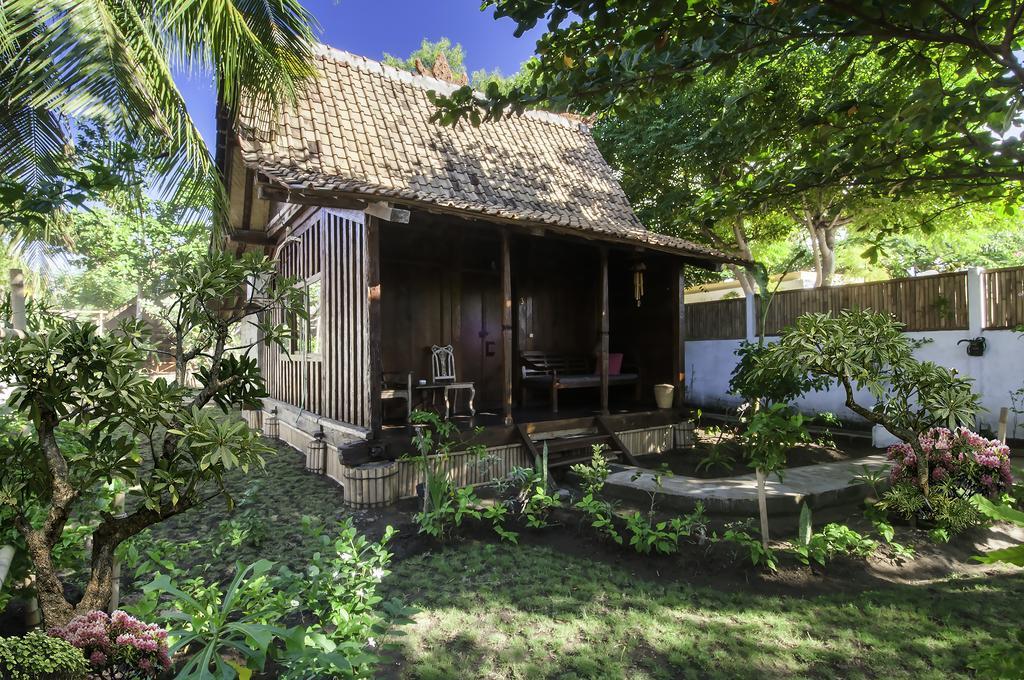 Blu D'Amare Hotel Gili Trawangan Exterior photo